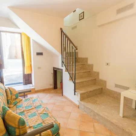 Domus Aurea Borgo House Apartment