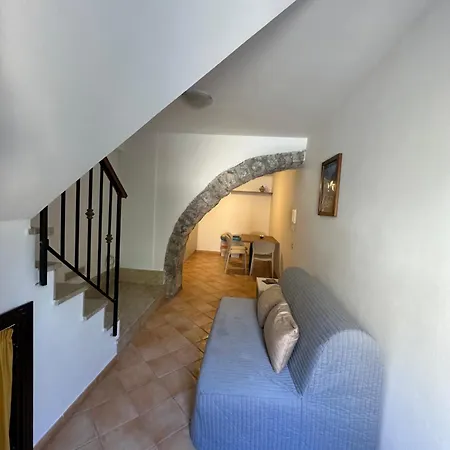 شقة Domus Aurea Borgo House تْشيفالو